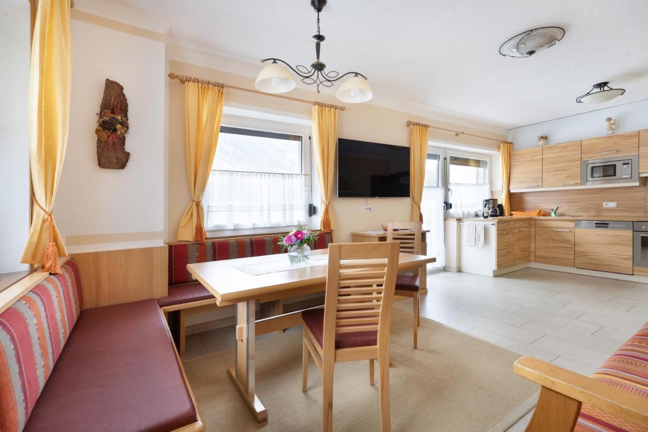 Pension Glockenstuhl Finkenberg Exteriér fotografie
